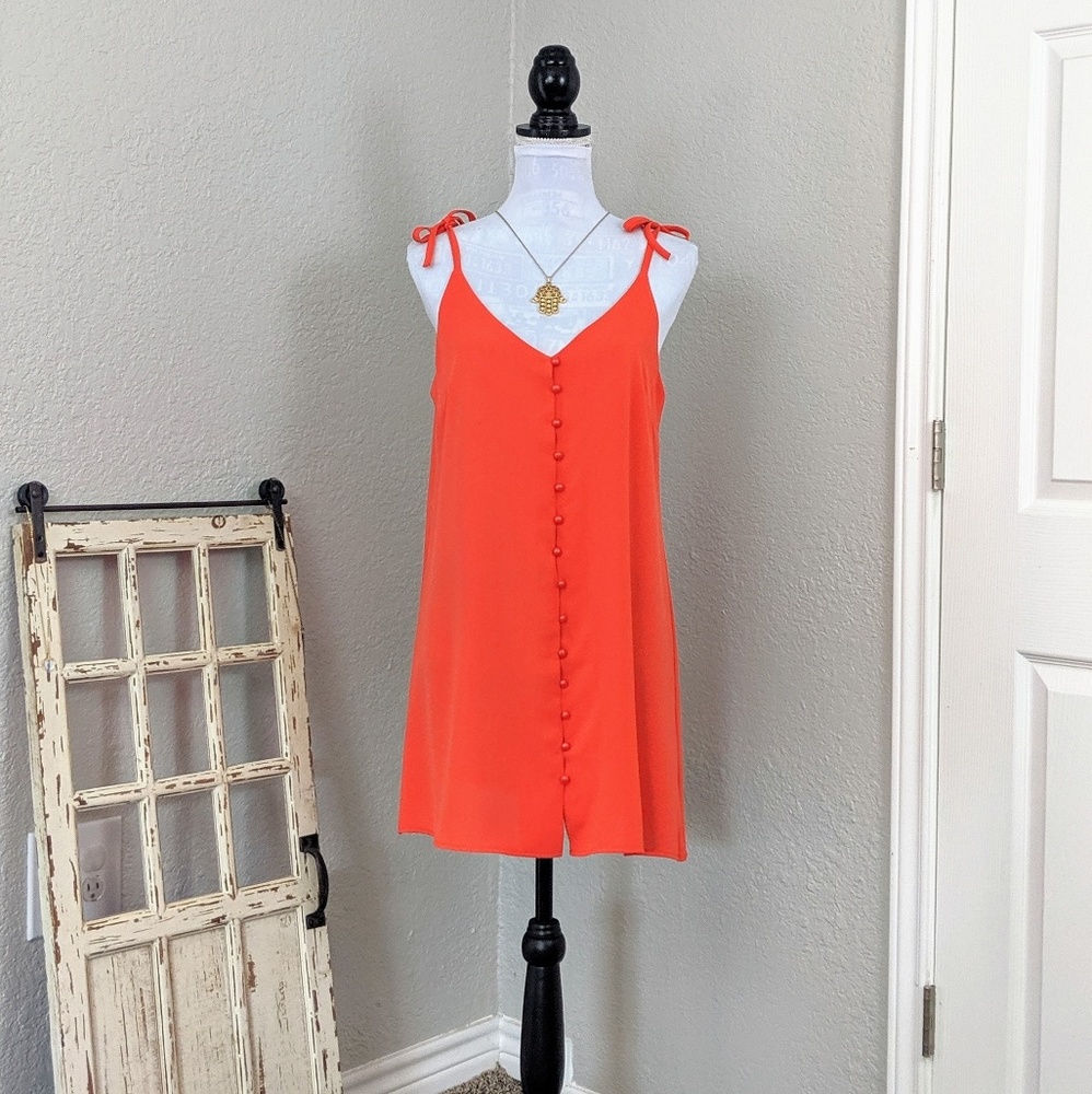 New Button up tie shoulder dress - Picture 4 of 8